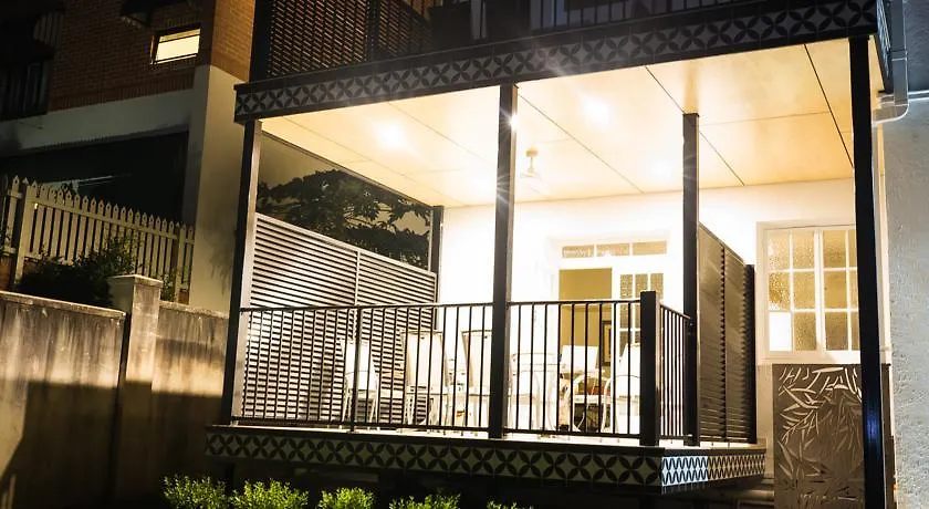 בריסביין Carrington Manor - 5Br Apartment