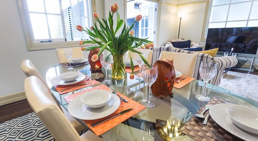 בריסביין Carrington Manor - 5Br Apartment